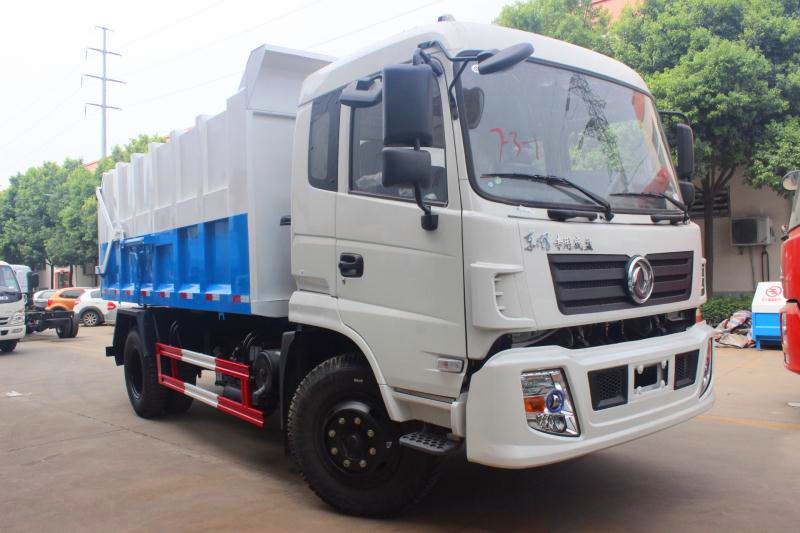 國五東風(fēng)新款壓縮對接式垃圾車